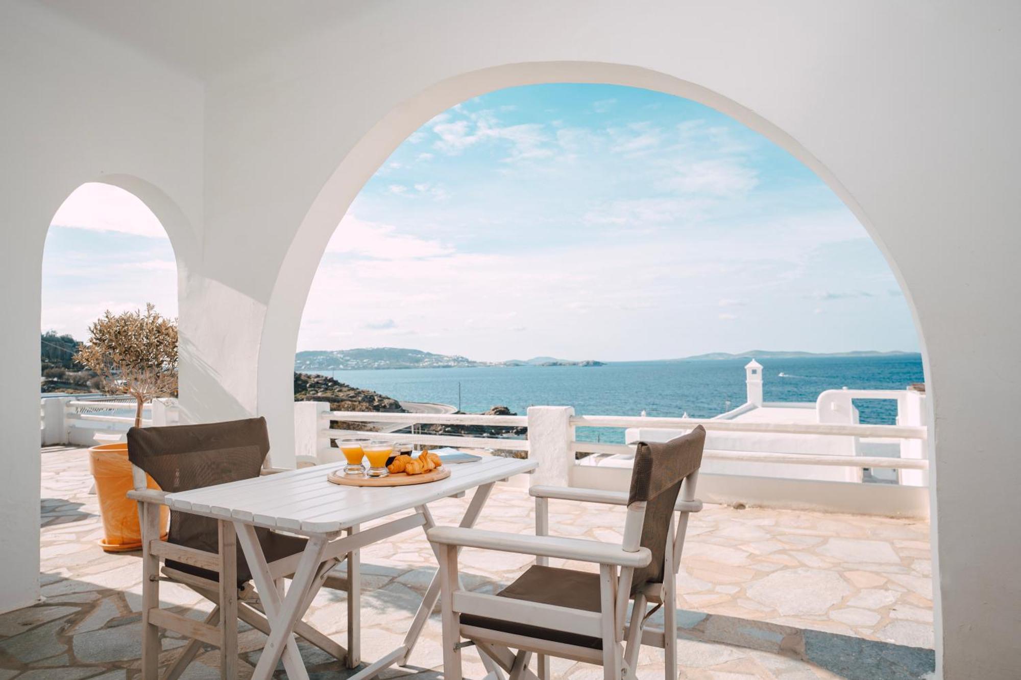 With-Inn Mykonos Suites Tourlos Exterior photo