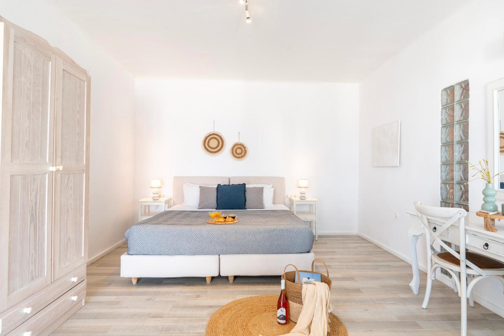 With-Inn Mykonos Suites Tourlos Exterior photo