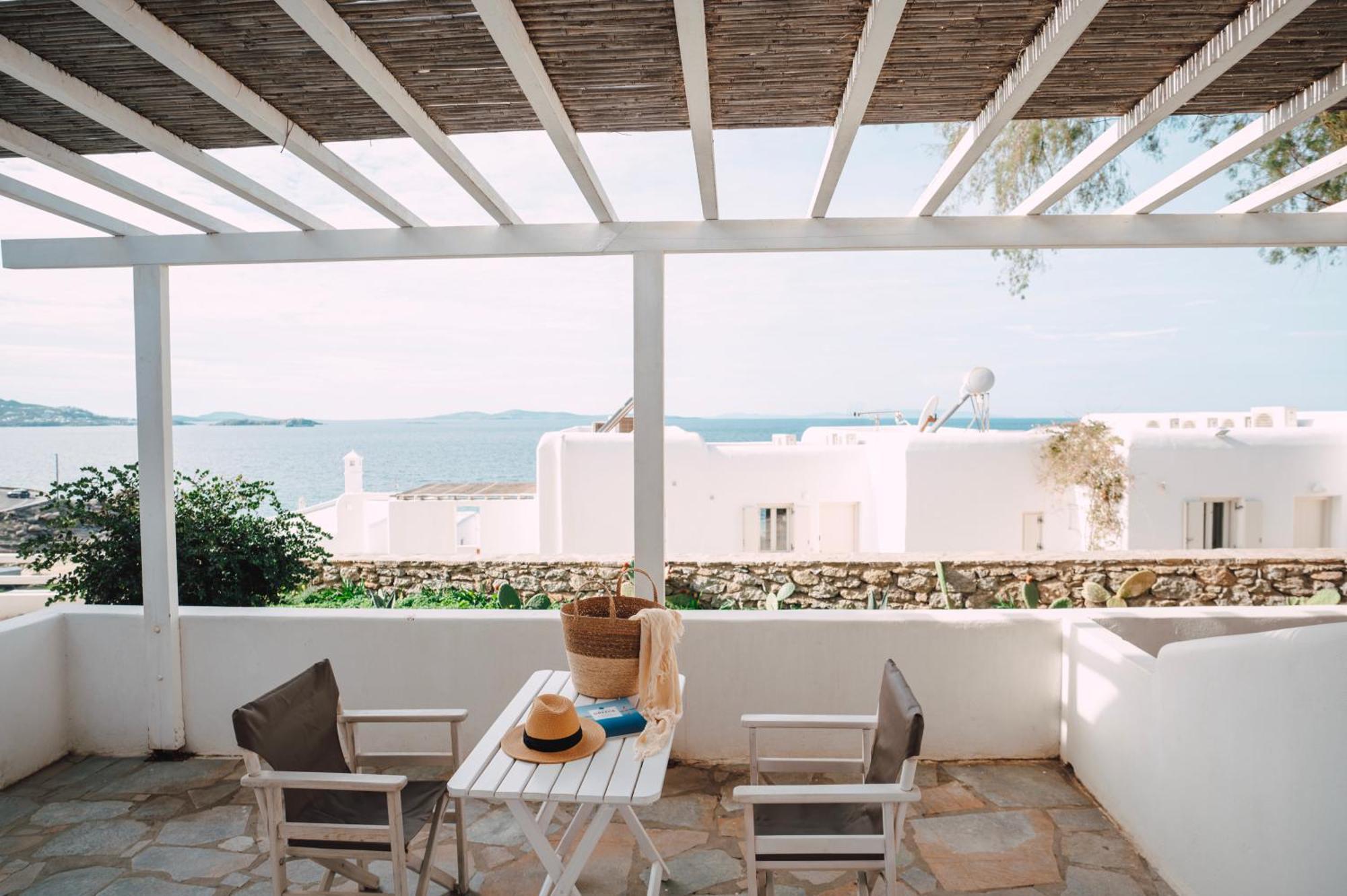 With-Inn Mykonos Suites Tourlos Exterior photo