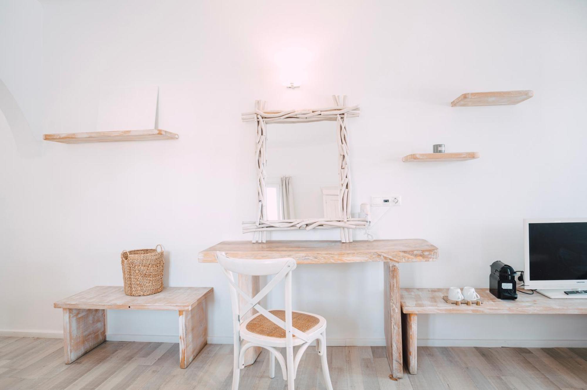 With-Inn Mykonos Suites Tourlos Exterior photo