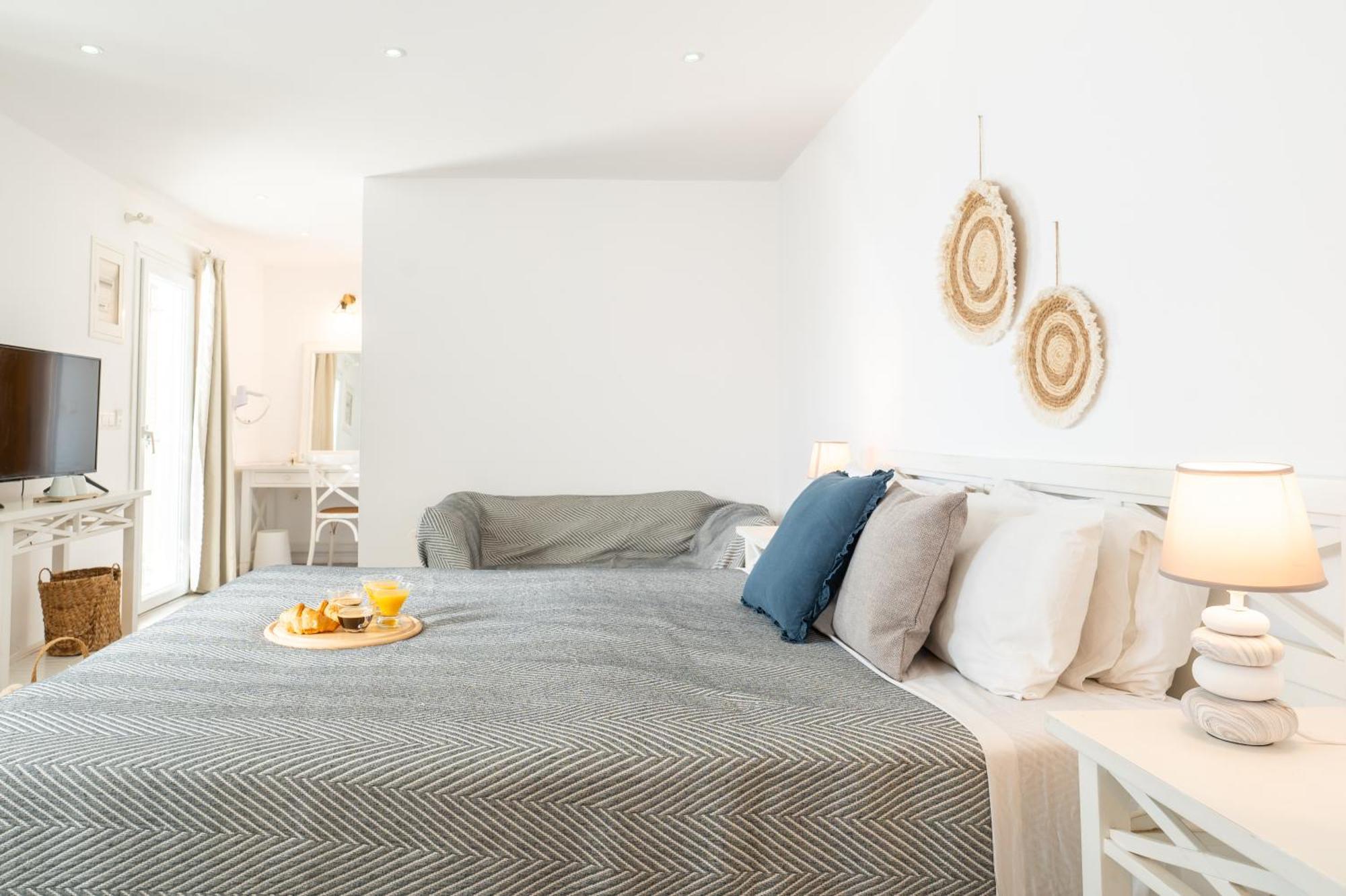 With-Inn Mykonos Suites Tourlos Exterior photo
