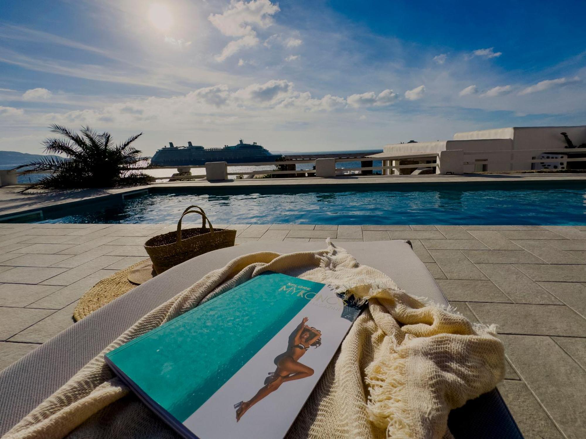 With-Inn Mykonos Suites Tourlos Exterior photo